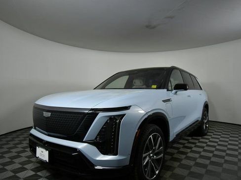 New 2026 Cadillac Vistiq Sport w/ LPO, Floor Liner Package image 18