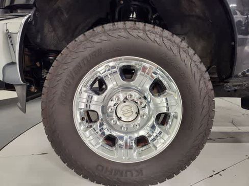 Used 2015 Ford F250 Lariat w/ Chrome Package AWD/4WD image 8