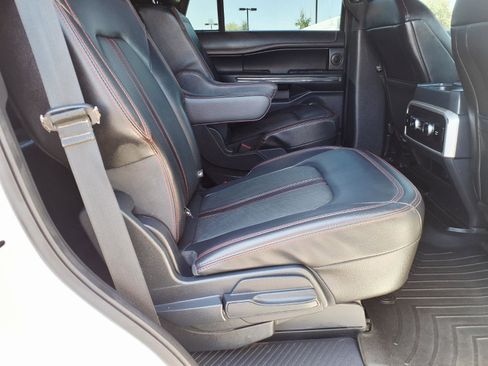 Used 2023 Ford Expedition Limited AWD/4WD image 14