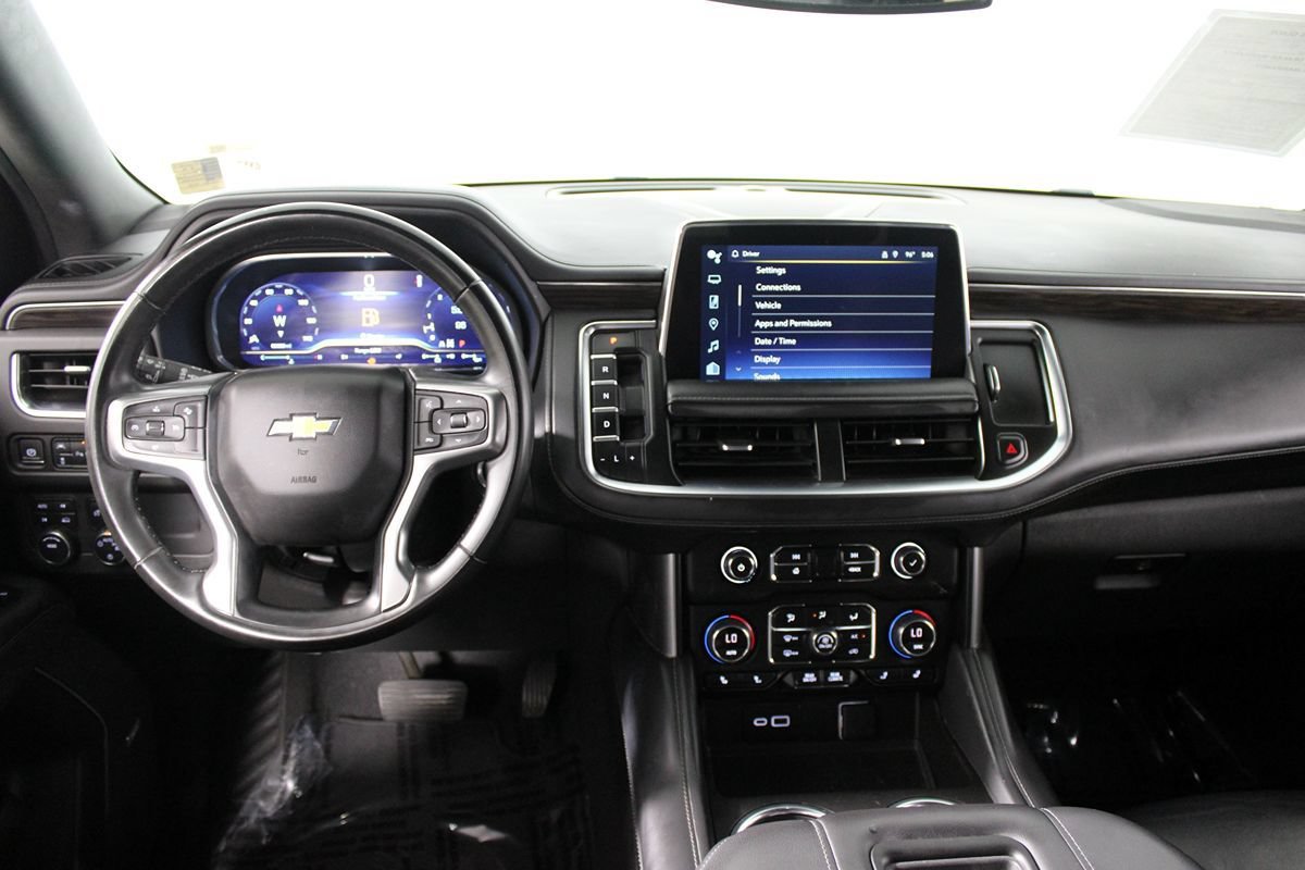 Used 2023 Chevrolet Suburban LT AWD/4WD image 8