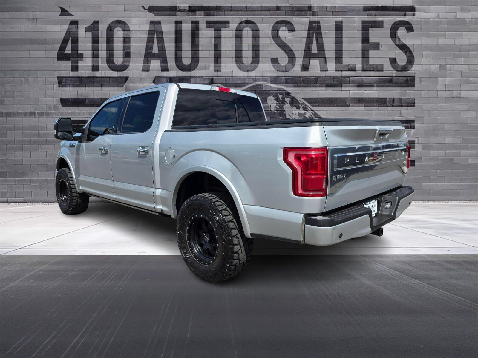 Used 2015 Ford F150 Platinum w/ Max Trailer Tow Package AWD/4WD image 8