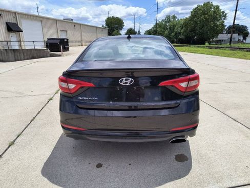Used 2016 Hyundai Sonata SE FWD image 3