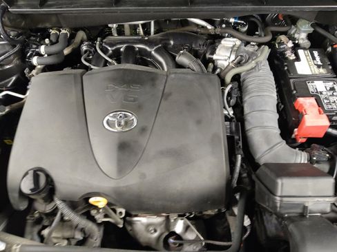 Used 2022 Toyota Highlander XSE image 30