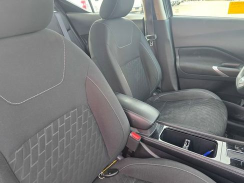Used 2021 Nissan Kicks SV FWD image 11