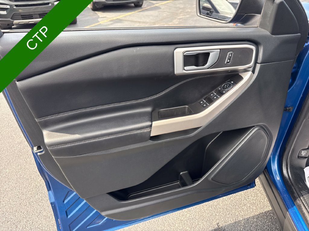 Used 2023 Ford Explorer XLT w/ Equipment Group 202A AWD/4WD image 23
