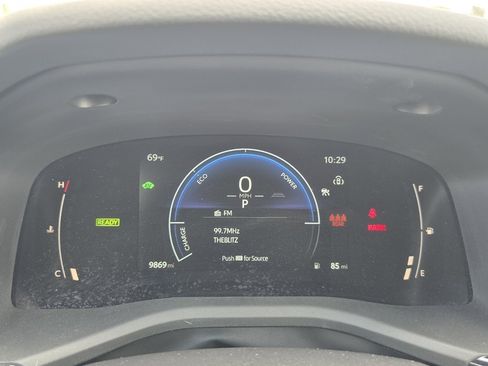 Certified 2025 Toyota Camry SE FWD image 25