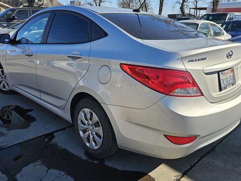 Used 2015 Hyundai Accent GLS image 2
