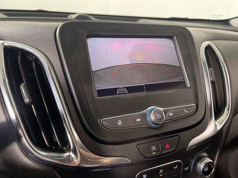 Used 2024 Chevrolet Equinox LT image 23