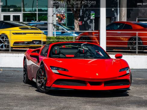 Certified 2022 Ferrari SF90 Spider image 3