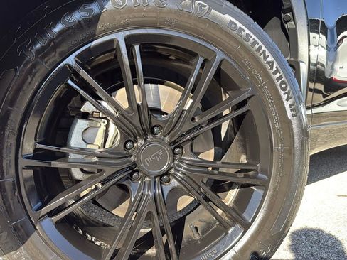 Used 2015 Toyota Highlander Limited image 9