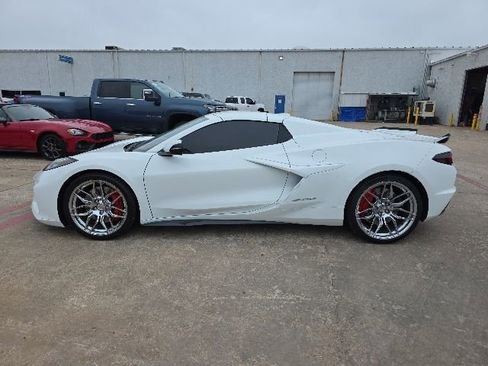 Used 2024 Chevrolet Corvette Z06 w/ Chrome Exterior Badge Package RWD image 2