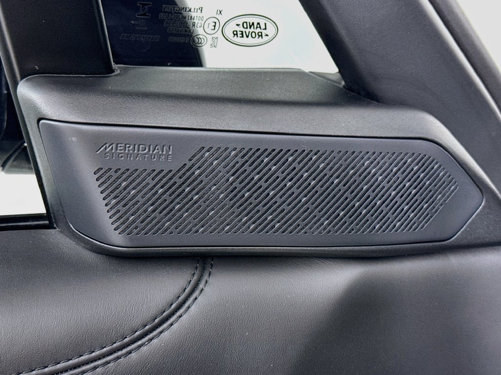 Used 2025 Land Rover Range Rover Long Wheelbase Autobiography AWD/4WD image 20