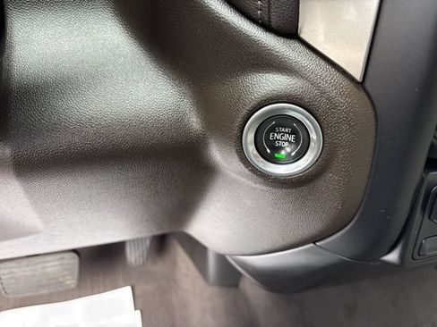Used 2019 Chevrolet Silverado 1500 LTZ AWD/4WD image 26