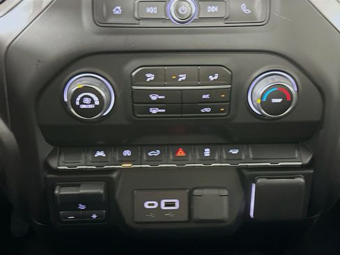 Used 2023 Chevrolet Silverado 1500 Custom RWD image 22