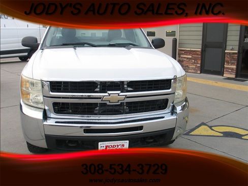 Used 2010 Chevrolet Silverado 2500 W/T image 25