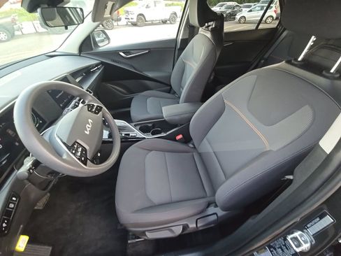 Used 2026 Kia Niro LX FWD image 7
