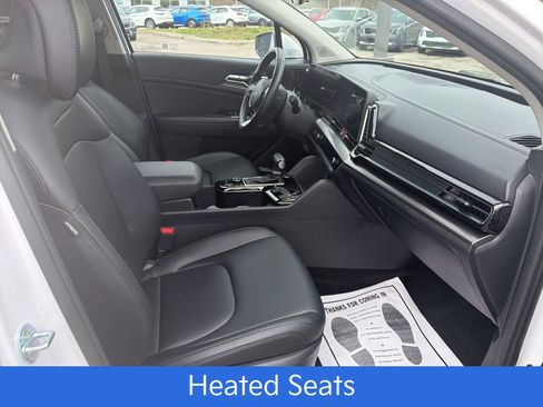 Certified 2023 Kia Sportage EX image 20