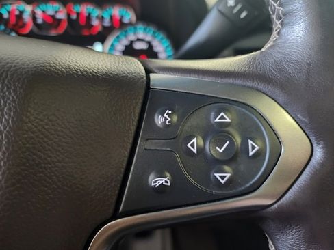 Used 2019 Chevrolet Suburban Premier image 27