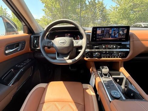 New 2026 Nissan Pathfinder Platinum AWD/4WD image 24