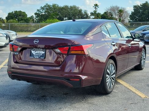 Used 2025 Nissan Altima 2.5 SV FWD image 6