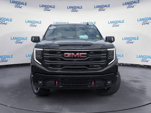 Used 2025 GMC Sierra 1500 AT4 w/ AT4 Premium Package image 12