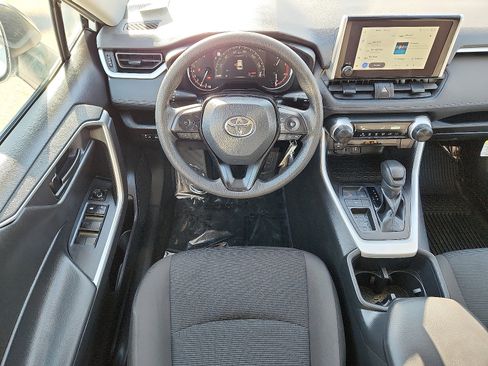 Used 2023 Toyota RAV4 LE image 11