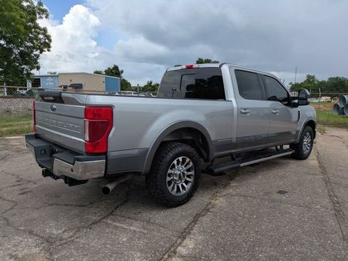 Used 2021 Ford F250 Lariat w/ Lariat Value Package RWD image 4