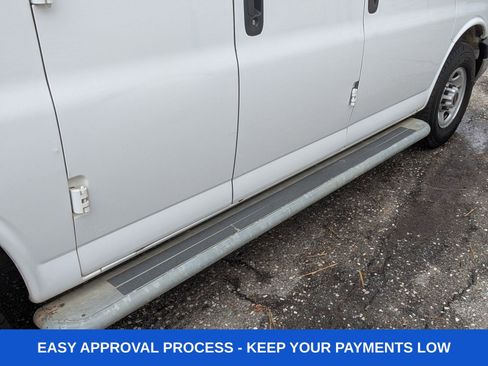 Used 2021 GMC Savana 2500 w/ Driver Convenience Package RWD image 16