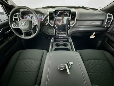 New 2026 RAM 2500 Big Horn AWD/4WD image 9