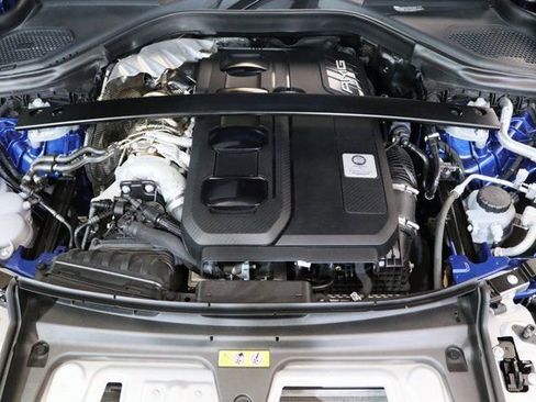 Used 2024 Mercedes-Benz GLC 43 AMG GLC 43 AMG image 33