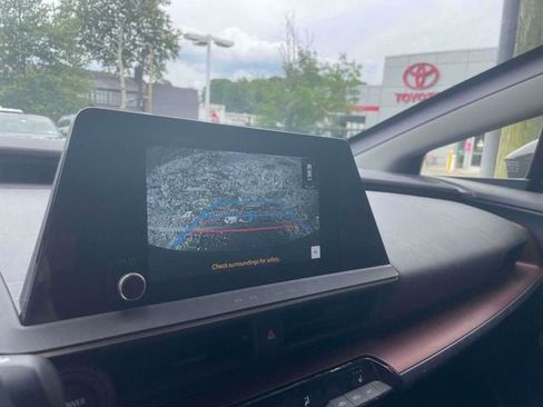 Used 2023 Toyota Prius Prime FWD image 29