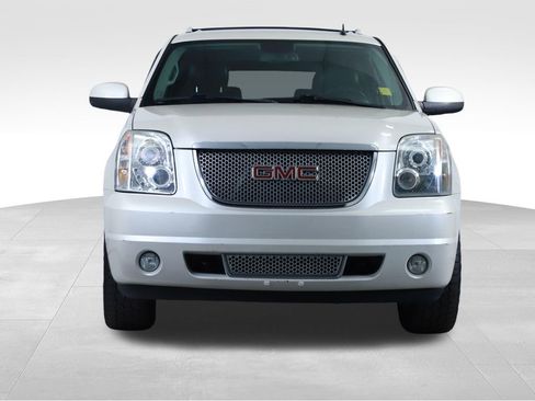 Used 2011 GMC Yukon XL Denali image 7