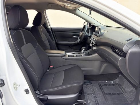 Used 2021 Nissan Sentra SV FWD image 14