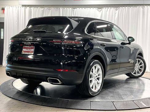 Used 2021 Porsche Cayenne image 10