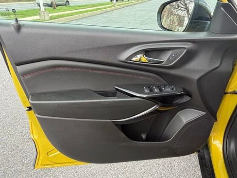 Certified 2024 Chevrolet Trax RS w/ Driver Confidence Package FWD image 27
