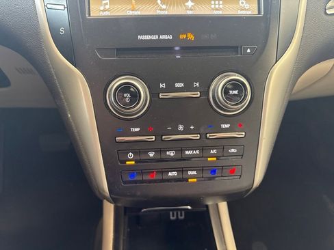 Used 2018 Lincoln MKC Reserve w/ Lincoln MKC Climate Package AWD/4WD image 23