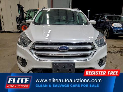 Used 2018 Ford Escape SEL image 9