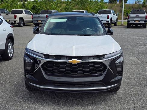 New 2026 Chevrolet Trax LT FWD image 11