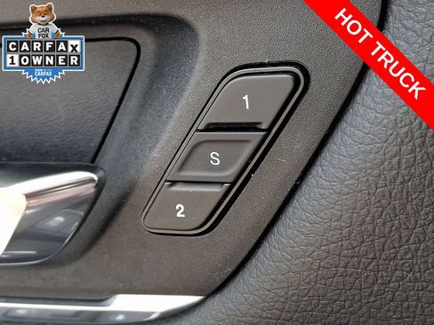 Used 2025 RAM 1500 Laramie AWD/4WD image 26