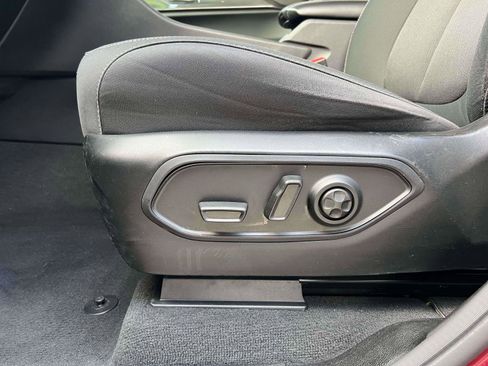 Used 2023 Jeep Grand Cherokee Laredo w/ Luxury Tech Group I image 20