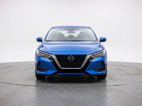 Used 2025 Nissan Sentra SV FWD image 2