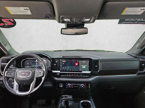 Used 2023 GMC Sierra 1500 SLT AWD/4WD image 23