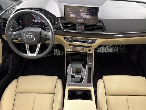 Used 2023 Audi Q5 2.0T Premium w/ Convenience Package AWD/4WD image 12