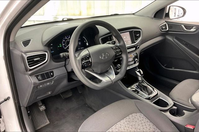 Used 2017 Hyundai Ioniq Blue FWD image 16