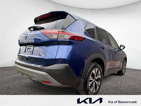 Used 2023 Nissan Rogue SV AWD/4WD image 5