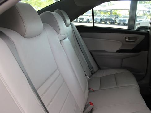 Used 2015 Toyota Camry XLE w/ Moonroof Package FWD image 55