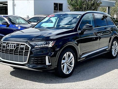 Used 2023 Audi Q7 3.0T Prestige w/ Prestige Package image 9