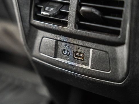 Used 2024 Chevrolet Colorado ZR2 w/ ZR2 Convenience Package III AWD/4WD image 41