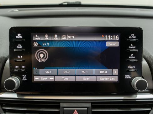 Used 2018 Honda Accord Sport image 15