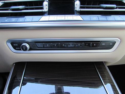 Used 2020 BMW X5 xDrive40i w/ Premium Package image 18